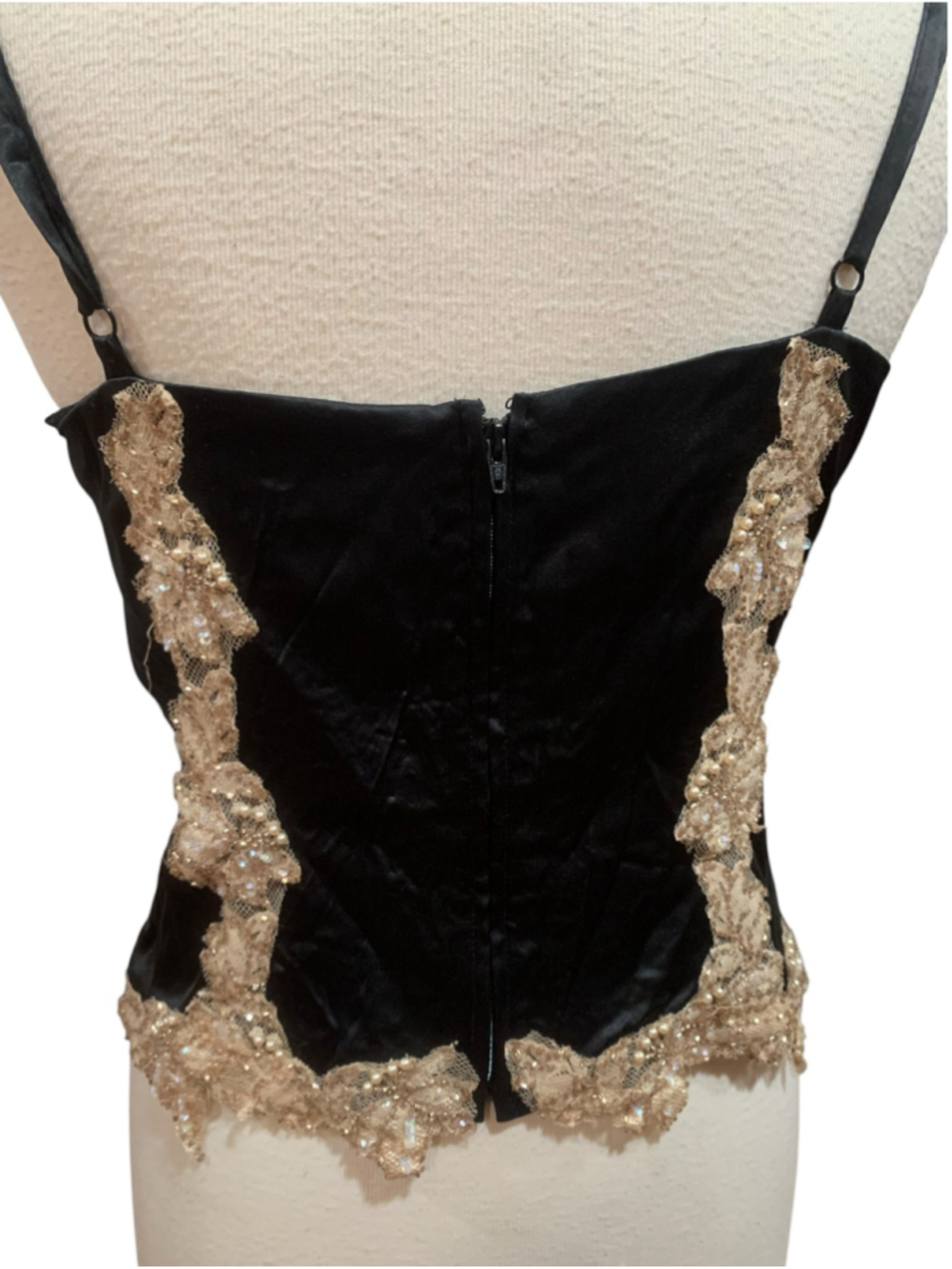 Vtg Y2K Women's Cache Black and Gold Beaded Lace Top, Size 12 - Picture 3 of 7